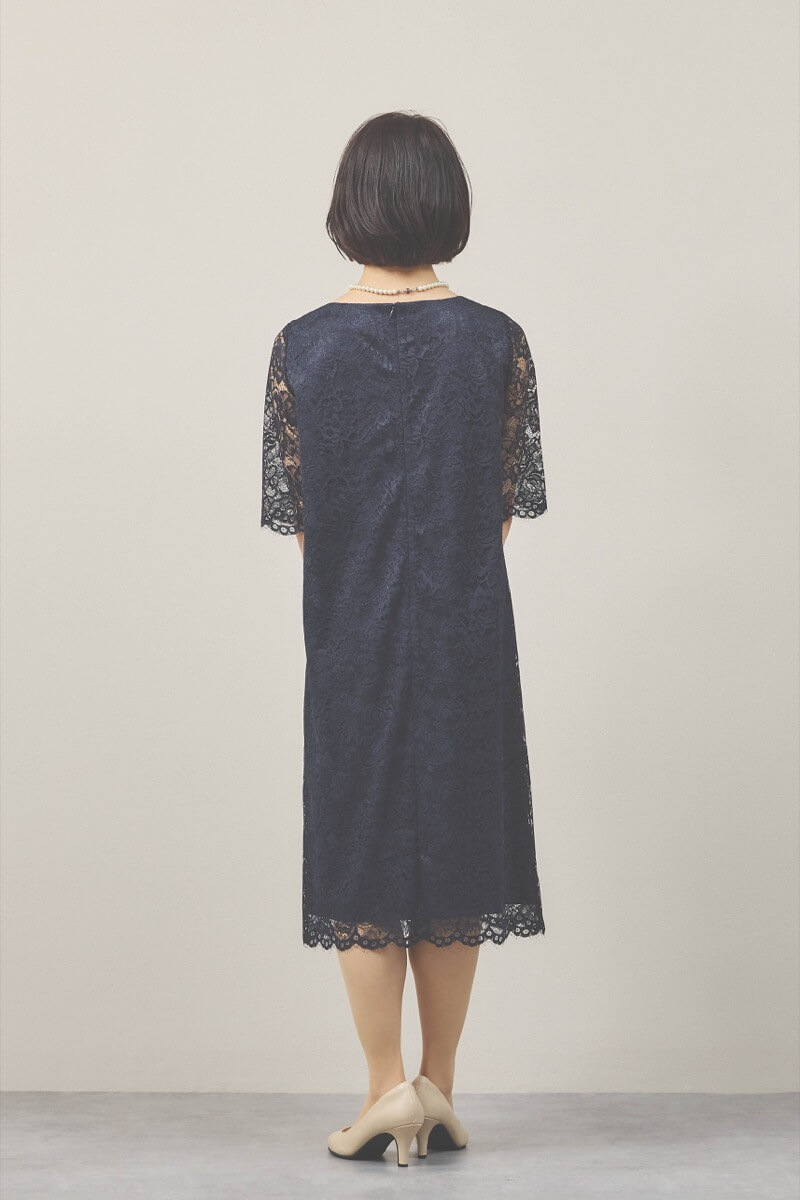 ネイビーの総レース五分袖セレモニースーツセット