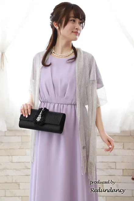 ホワイトパールとグリーンのお花のネックレス