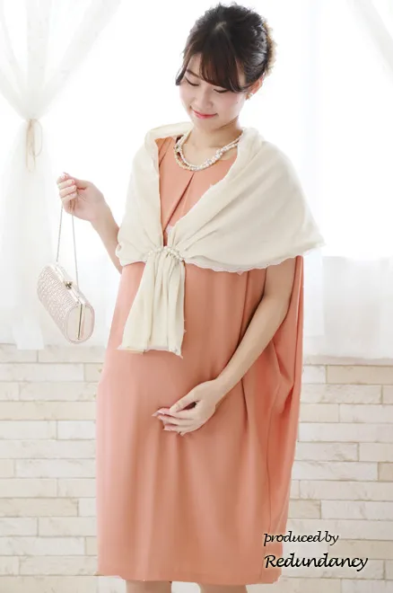 ホワイトパールとグリーンのお花のネックレス