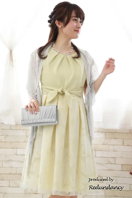 ホワイトパールのクリスタルワイヤーネックレス