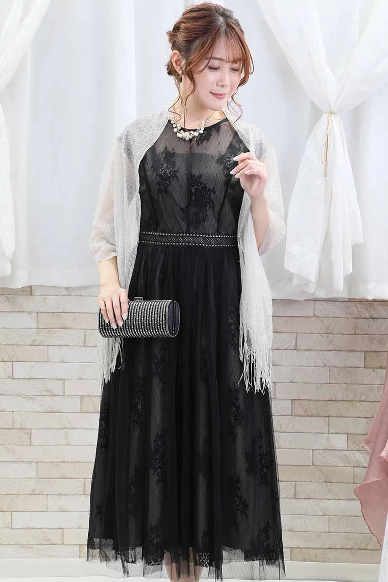 ブラックのチュールレースギャザードレス