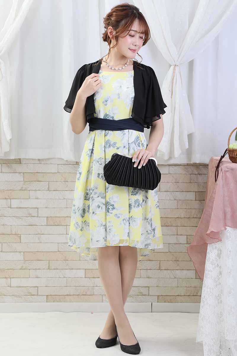 イエローの花柄ノースリーブヘムドレス