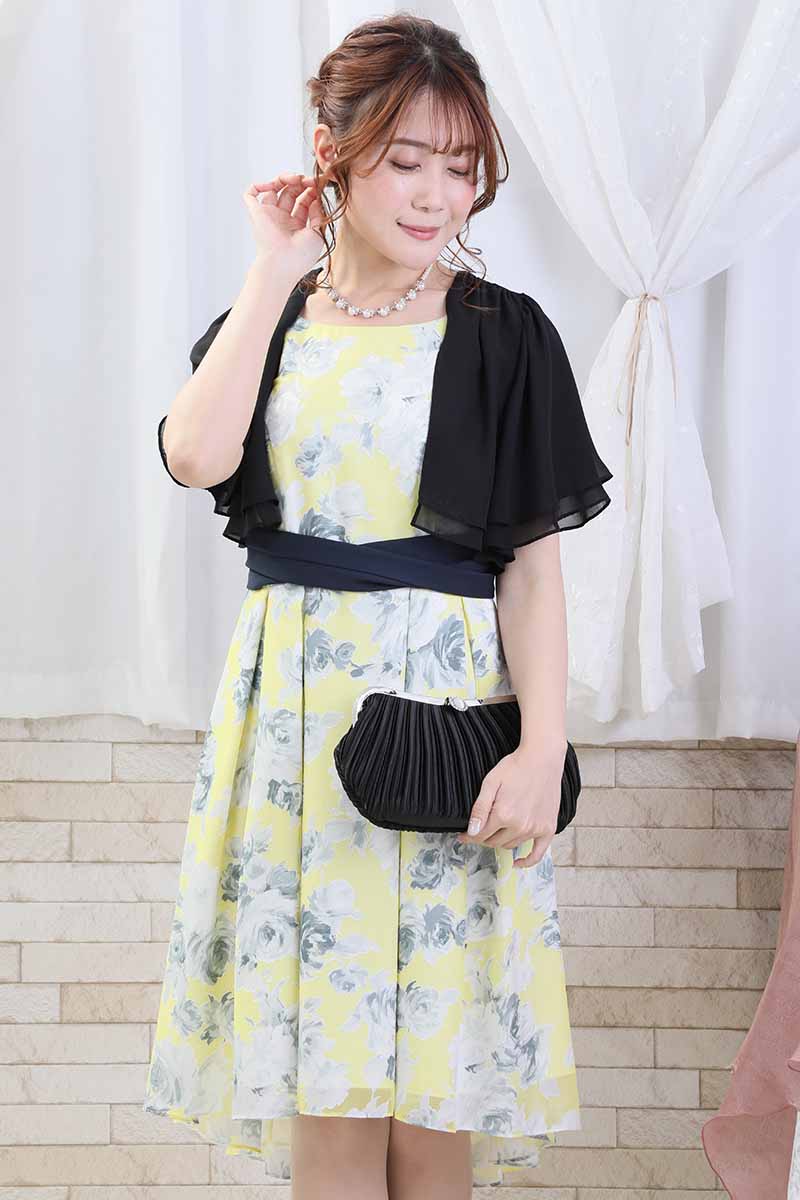 イエローの花柄ノースリーブヘムドレス