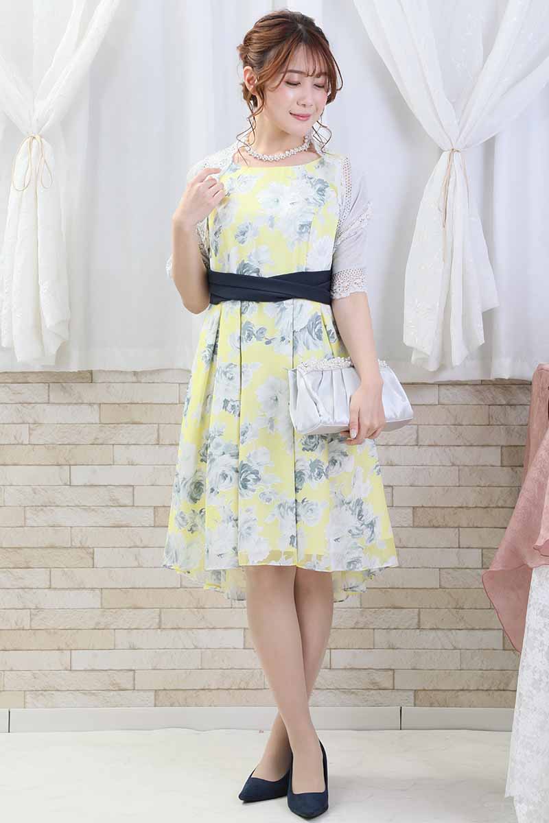 イエローの花柄ノースリーブヘムドレス
