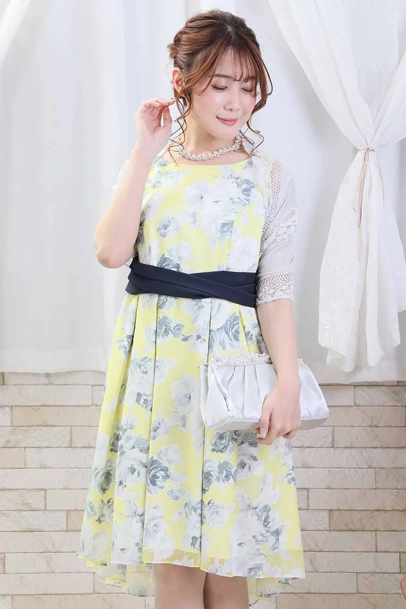 イエローの花柄ノースリーブヘムドレス