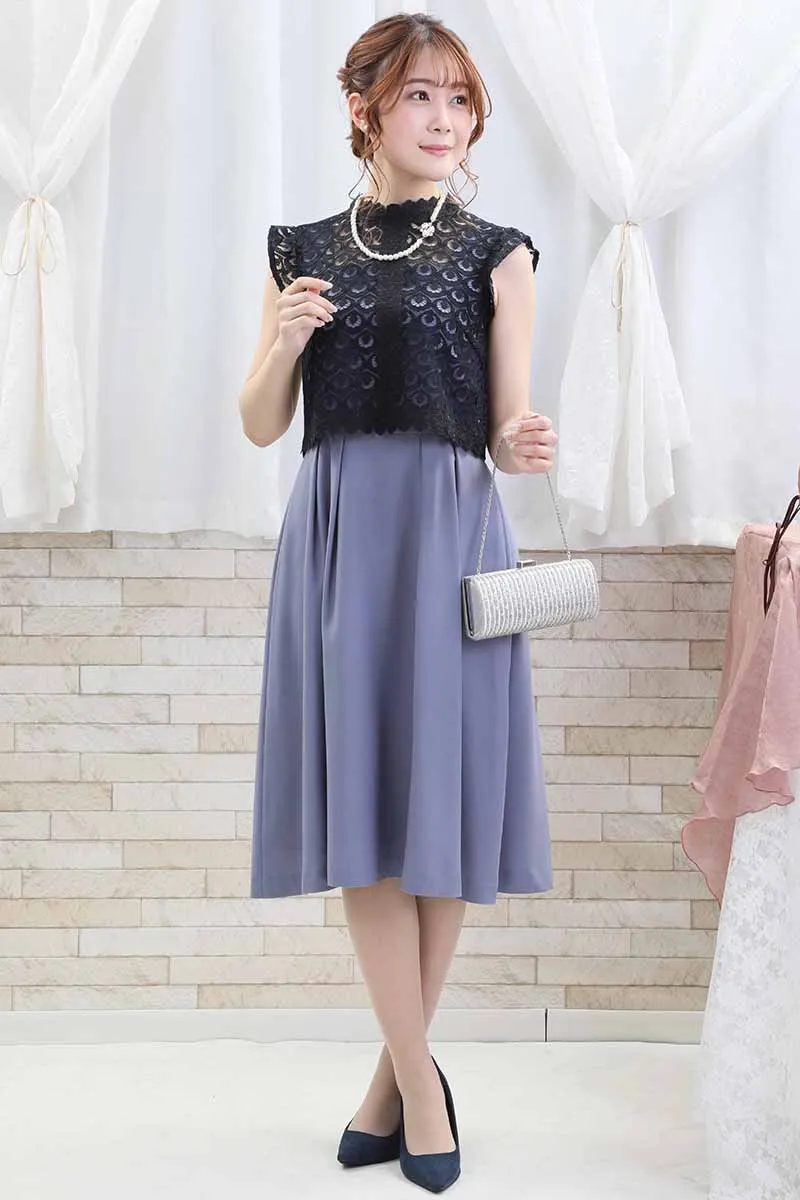 ネイビーのレーストップスドレス