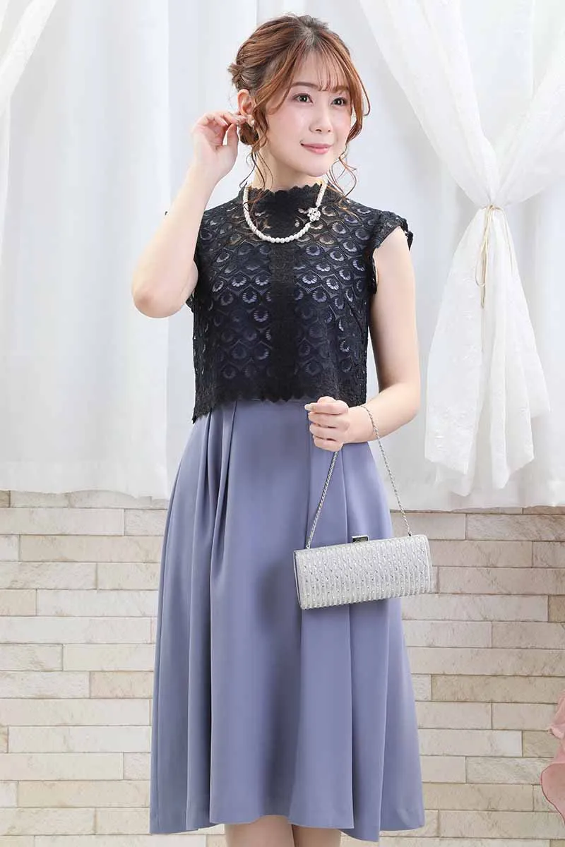 ネイビーのレーストップスドレス