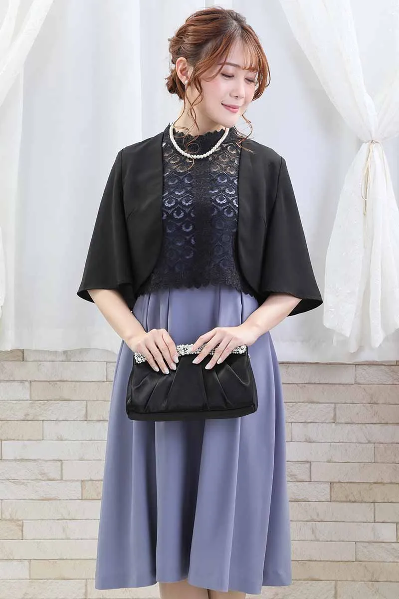 ネイビーのレーストップスドレス