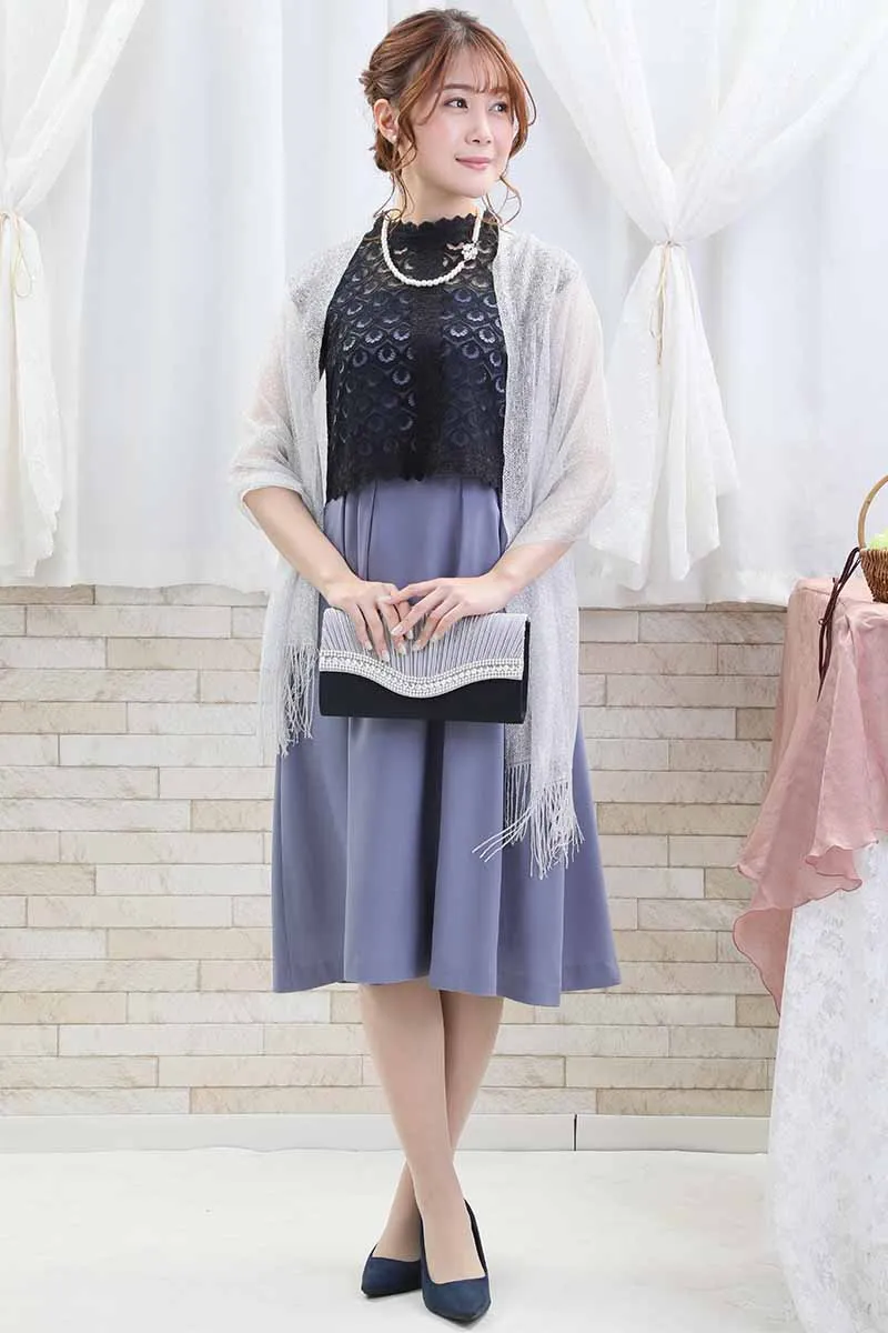 ネイビーのレーストップスドレス