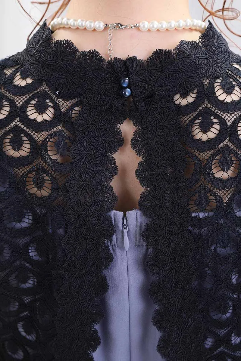 ネイビーのレーストップスドレス