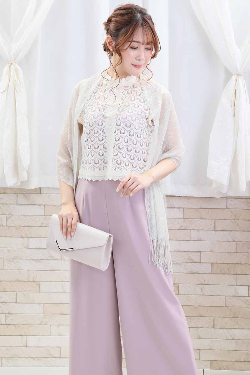 ピンクのレースブラウスパンツドレス