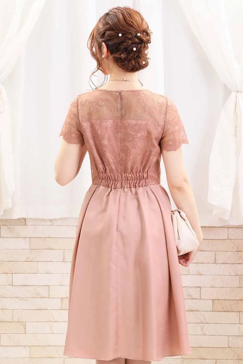 サーモンピンクのスカラップスリーブドレス