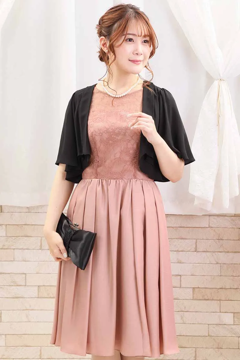 サーモンピンクのスカラップスリーブドレス