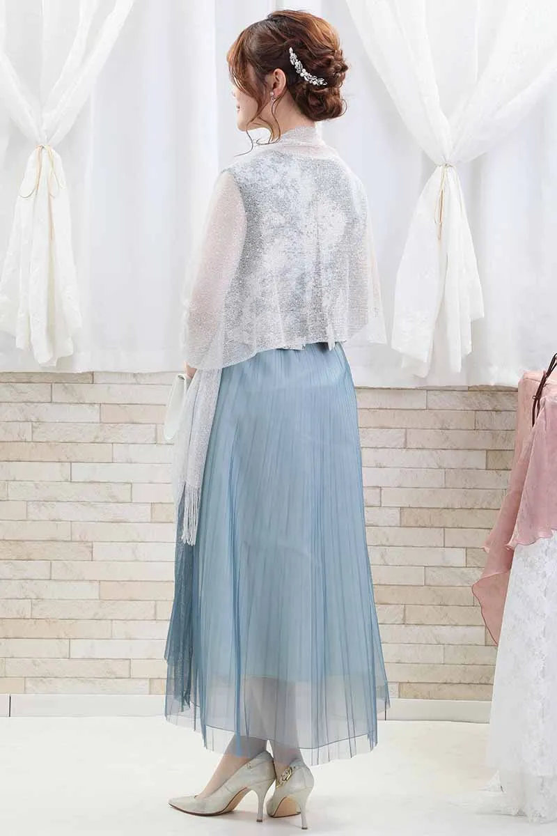 グリーンのプリーツチュールドレス