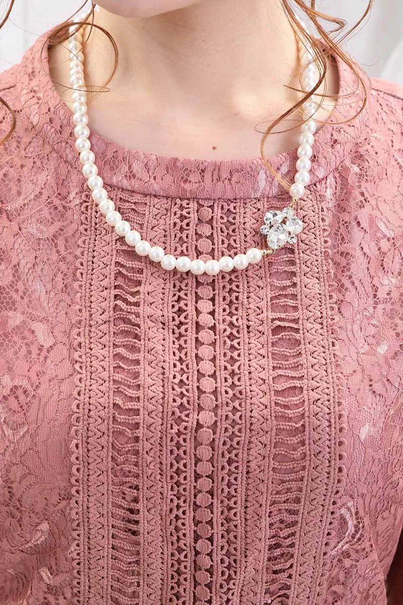 ピンクのはしごレース×シフォンギャザードレス