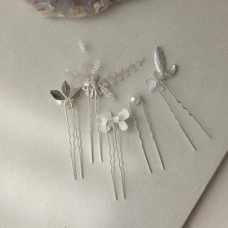 ホワイトブーケのヘアピン(5本セット)