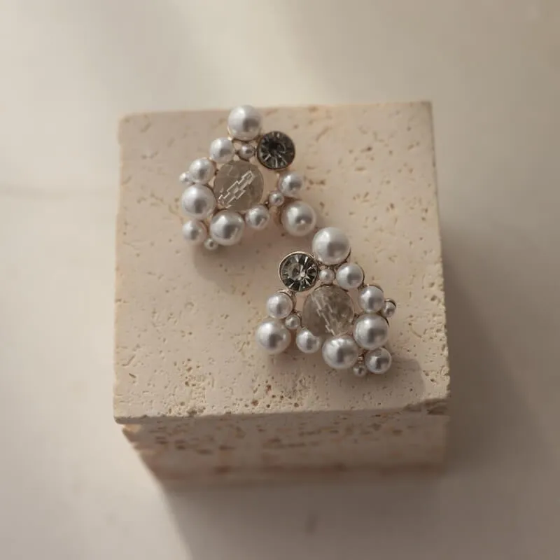 三角パール×ビジューイヤリング