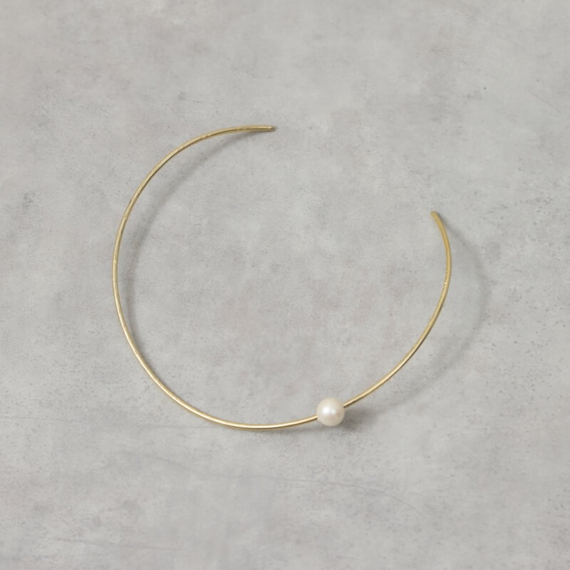 ポイントパールのゴールドチョーカー