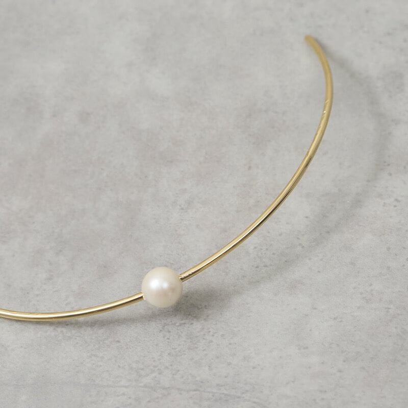 ポイントパールのゴールドチョーカー