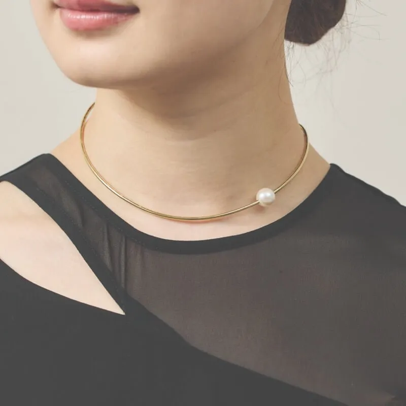 ポイントパールのゴールドチョーカー