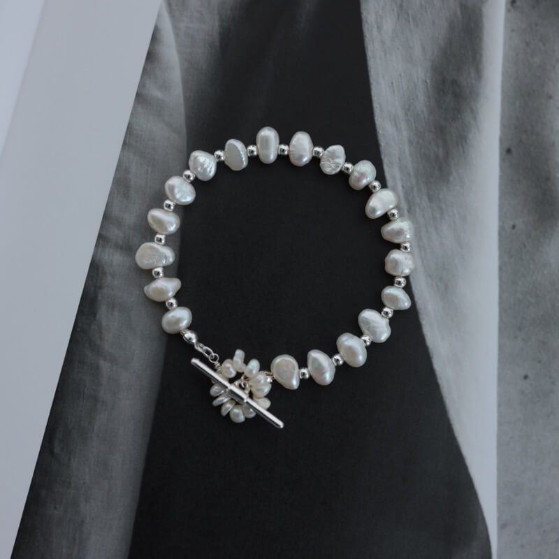 淡水パール×シルバーのマンテルブレスレット