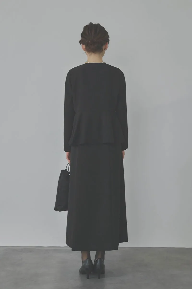 ブラックのフレアジャケットワンピース