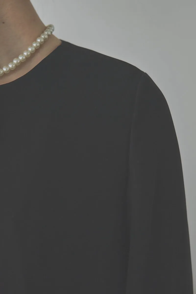 ブラックのフレアジャケットワンピース