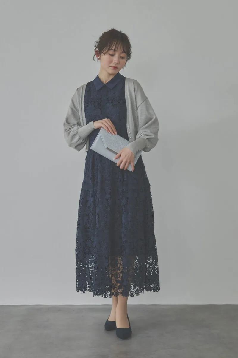 ネイビーのフラワーレースワンピース