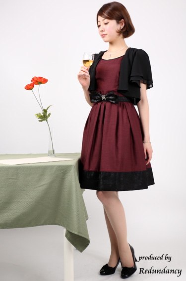 ワインレッドのビジューリボン付きシャンタンドレスコーディネートセット