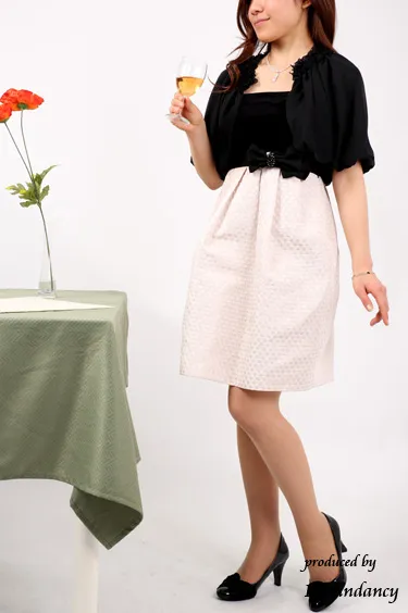 ブラック×ベージュのミニ丈ベロアドレスコーディネートセット