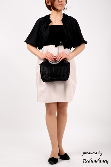 ブラック×ベージュのミニ丈ベロアドレスコーディネートセット