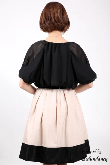 ベージュのビジューリボン付きシャンタンドレスコーディネートセット