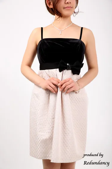 ブラック×ベージュのミニ丈ベロアドレスコーディネートセット