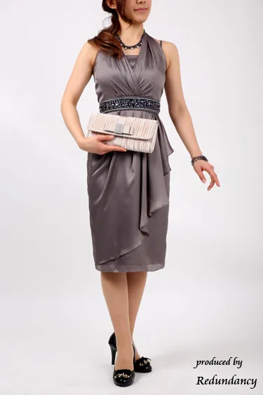 シルバーグレーのウエストビジューホルターネックドレスコーディネートセット