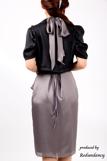 シルバーグレーのウエストビジューホルターネックドレスコーディネートセット