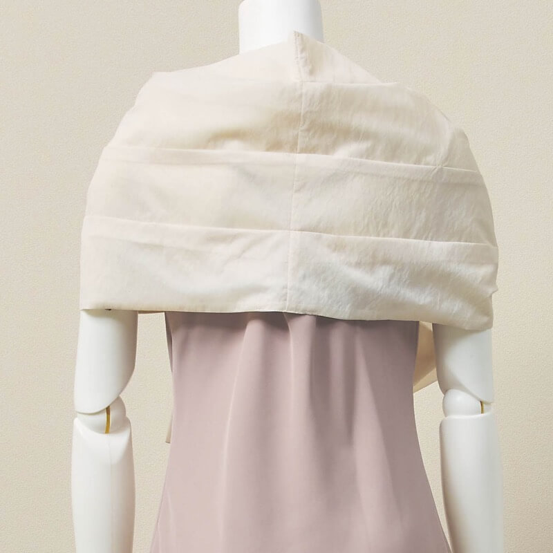 オフホワイトのオーガンジー3WAYストール