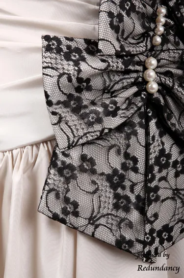 ベージュのレースリボン付きキャミソールドレスコーディネートセット