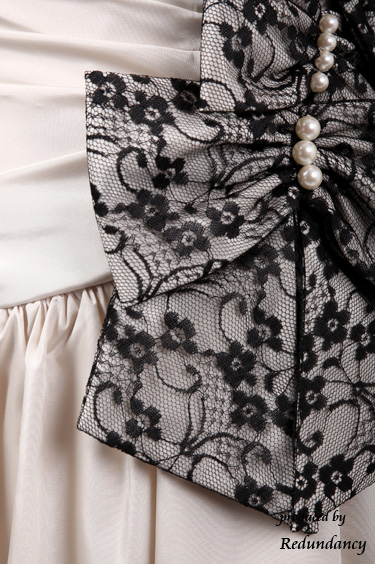 ベージュのレースリボン付きキャミソールドレスコーディネートセット