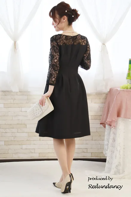 ブラックのビスチェ風七分袖レースドレス