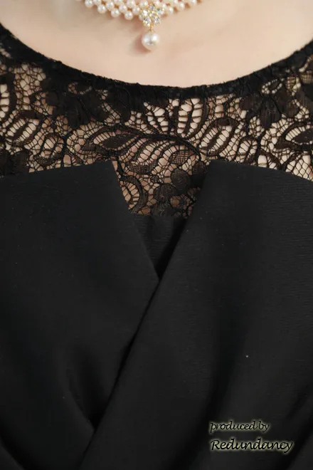 ブラックのビスチェ風七分袖レースドレス