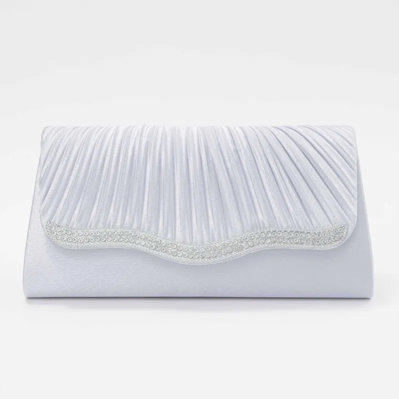 シルバーのストーン付プリーツバッグ