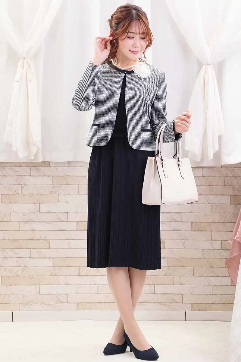 ネイビーのクラシックプリーツセレモニースーツセット