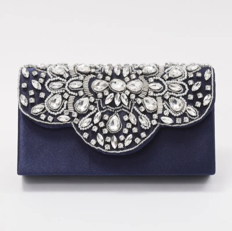 ネイビーのビジューバッグ