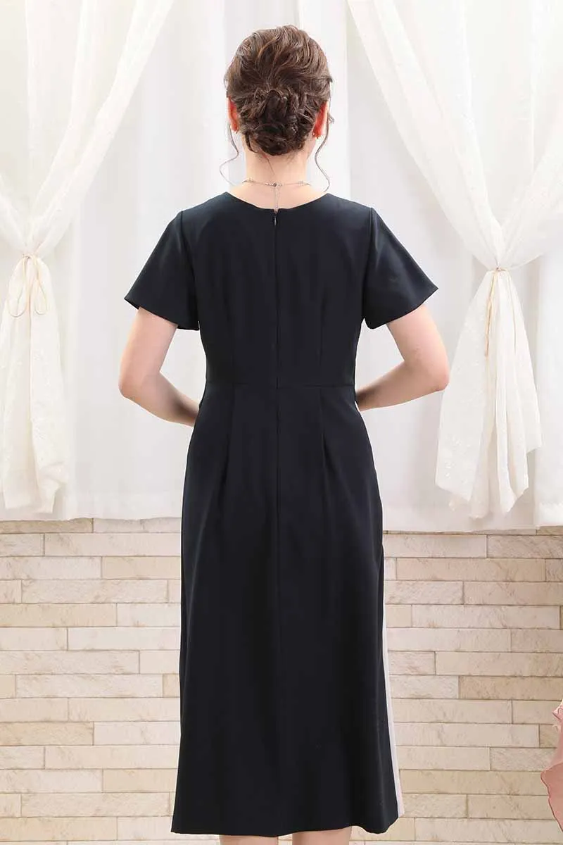 ネイビーのウエストギャザーサイドプリーツワンピース