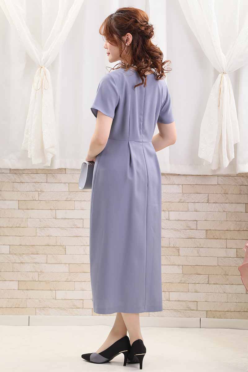 ブルーのウエストギャザーサイドプリーツワンピース