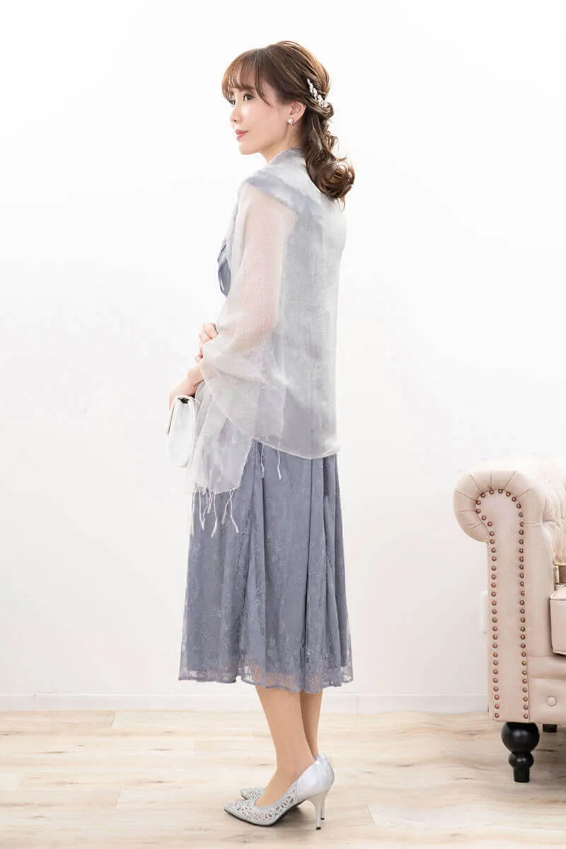 ブルーグリーンのミックスレースミモレ丈ドレス