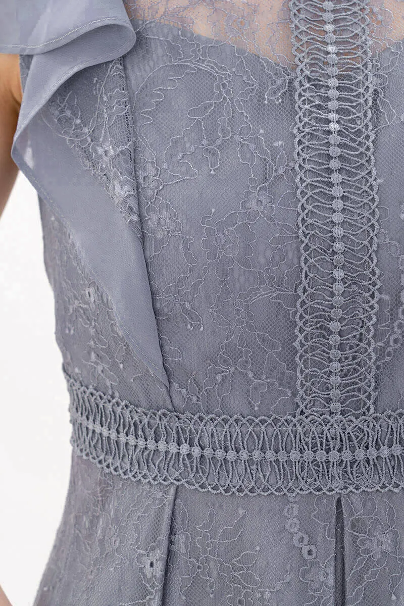 ブルーグリーンのミックスレースミモレ丈ドレス