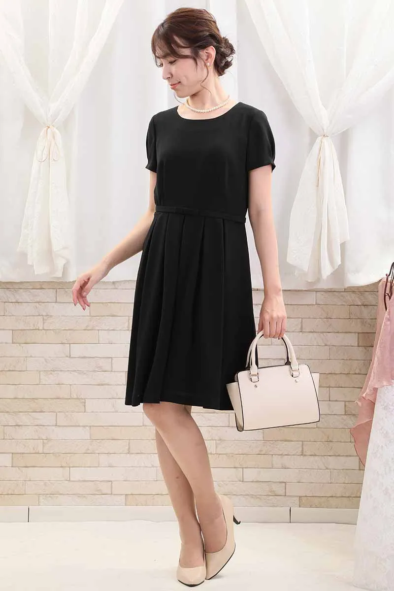 ブラックのクラシックフレアセレモニースーツセット