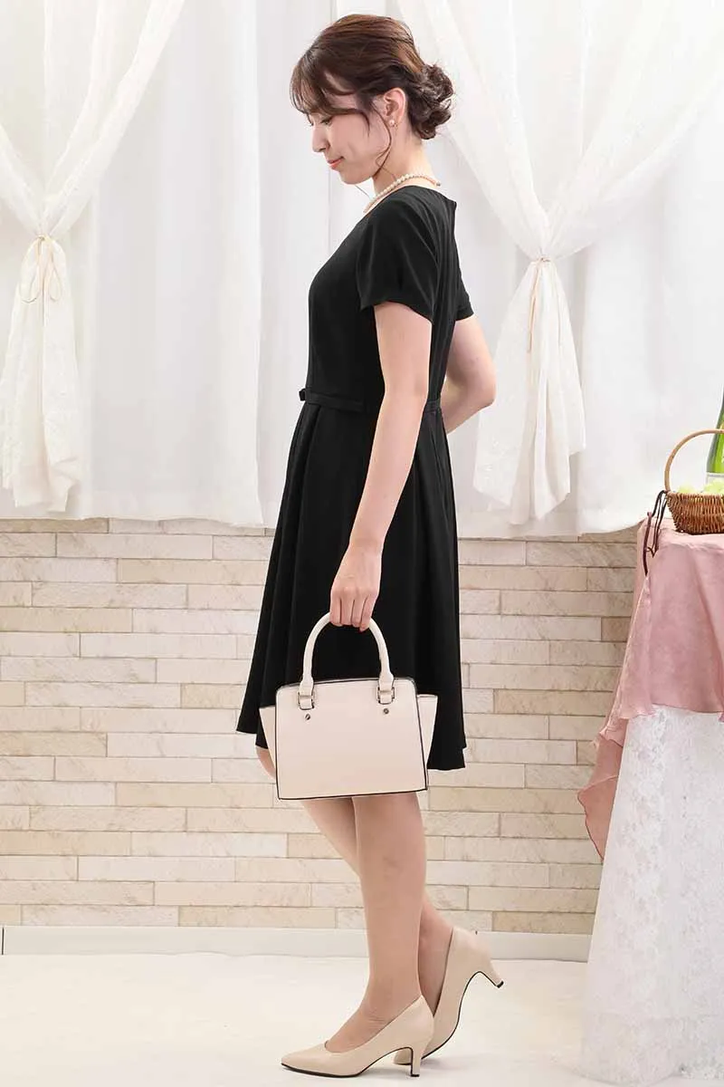 ブラックのクラシックフレアセレモニースーツセット