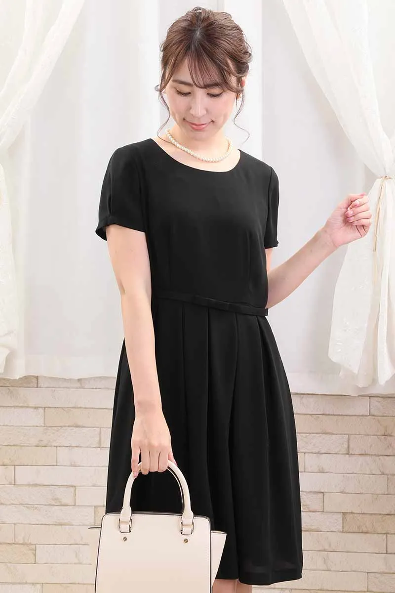 ブラックのクラシックフレアセレモニースーツセット